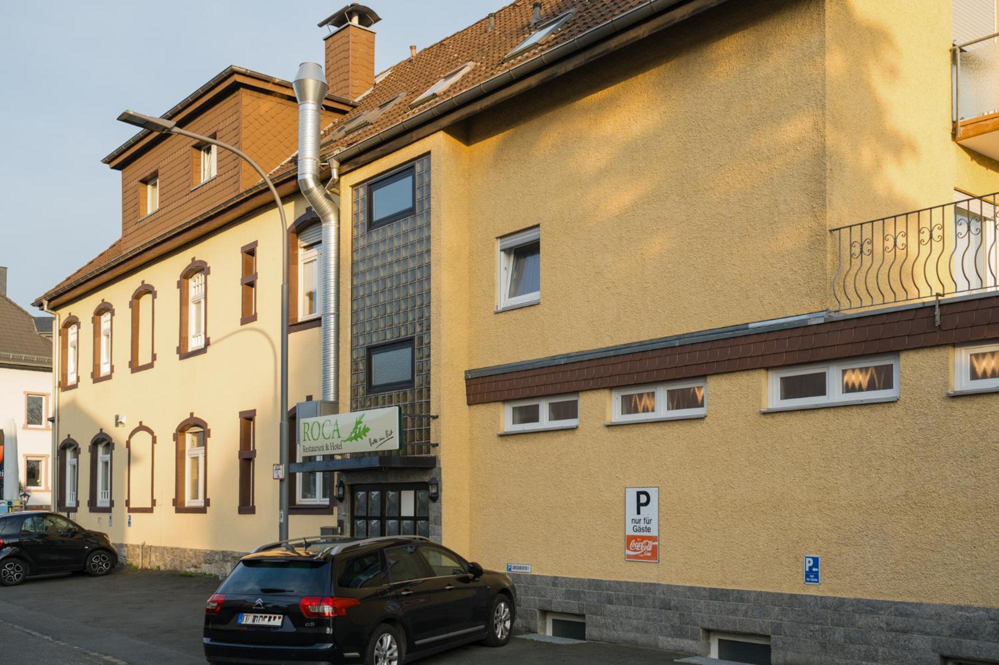 Roca Restaurant Und Hotel Bommersheim Exterior foto